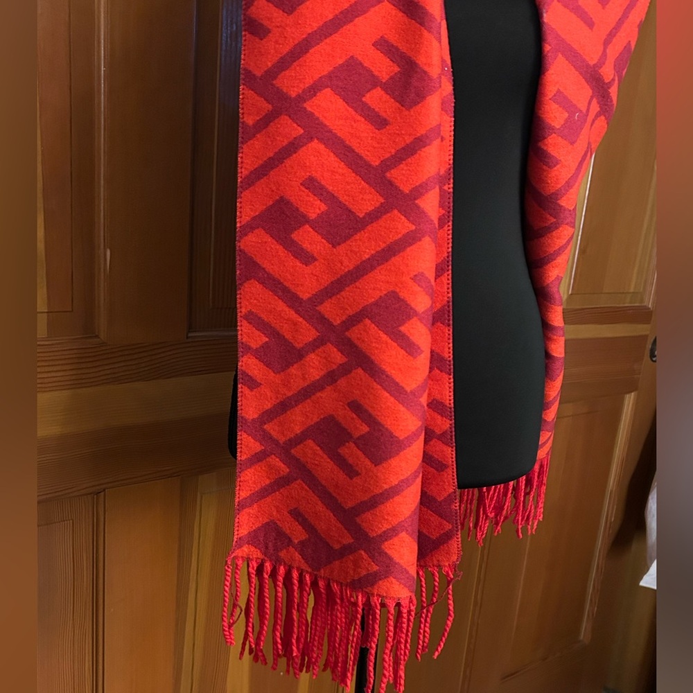 Authentic FENDI Monogram Fringed-Edge Scarf - Picture 11 of 17